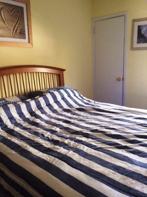 Building Photo - 17 E 12th St