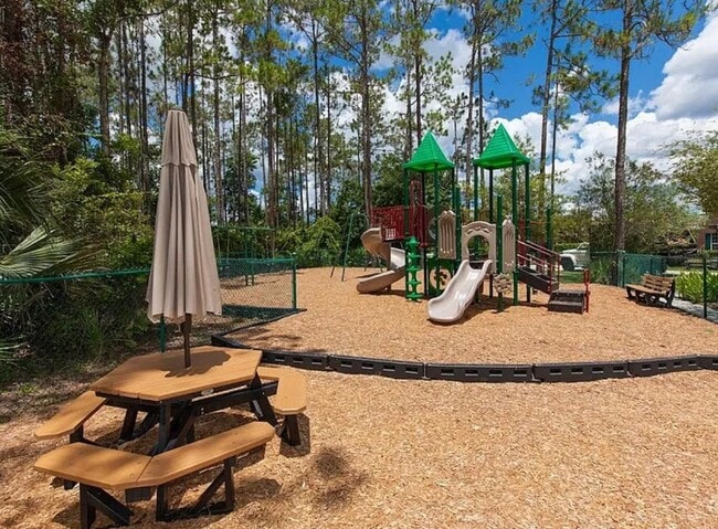 Building Photo - 62 Pergola Pl