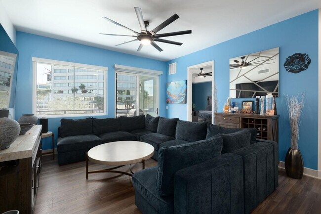 Building Photo - 3131 N Central Ave