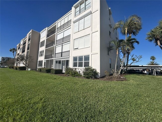 Building Photo - 7625 Sun Island Dr S