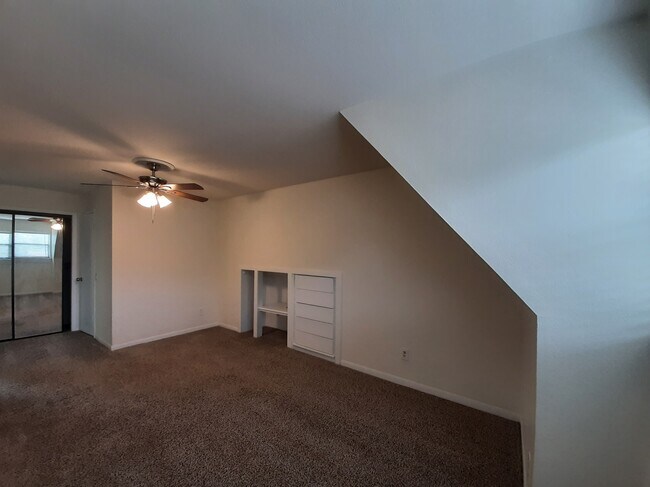Building Photo - 4318 Jenny Ln