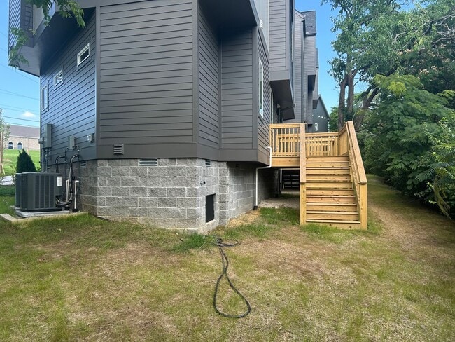 Building Photo - Amazing New Construction North Nashville!