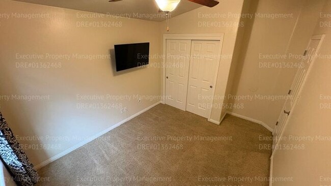 Building Photo - Spacious 4 bedroom 2 bathroom home located in the Ashton Falls community *Move In Special*