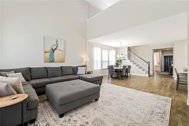 Building Photo - 165 Carlina Lp