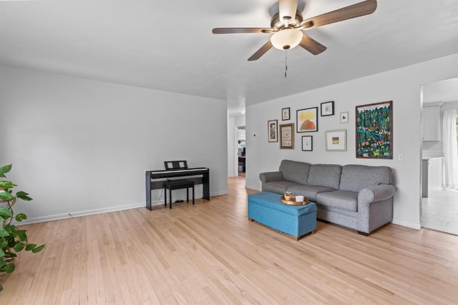 Building Photo - 2830 Moland St