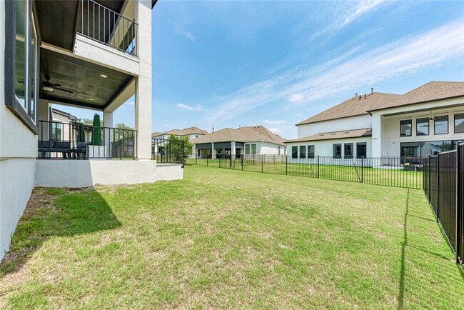 Building Photo - 5028 Olimpico Wy