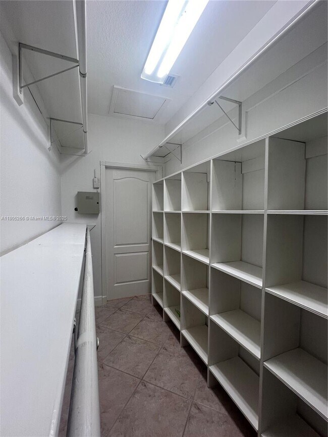 Building Photo - 2682 SW 139th Pl