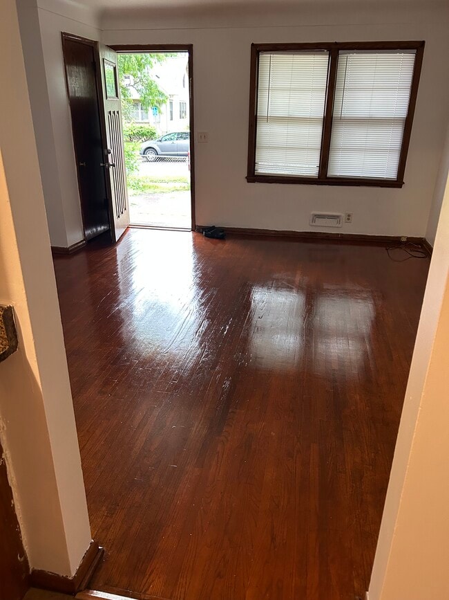 Building Photo - 3744-3711 11th Ave S