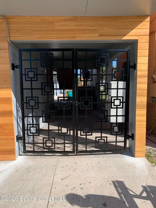 Building Photo - 2421 Stone St