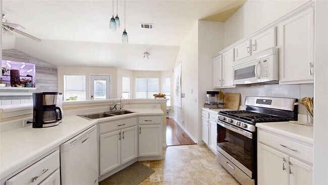 Building Photo - 106 Williams Way