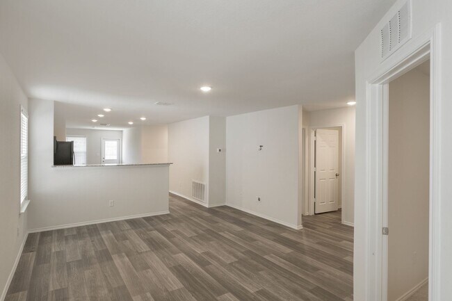 Building Photo - 3-Bedroom Home with Flexible Office Space
