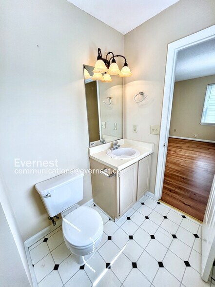 Building Photo - 5126 Lundy Dr