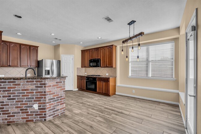 Building Photo - 8327 Terra Valley Ln