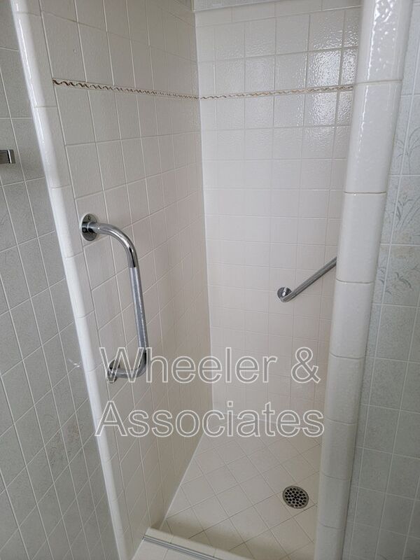 Building Photo - 9218 Alvey Ln
