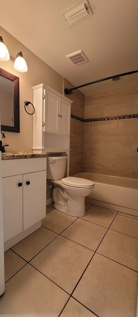 Building Photo - Modern One-Story Ground Floor Condo, Conve...