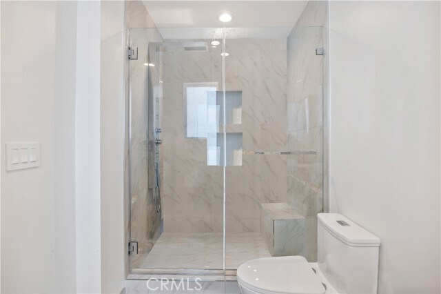 Building Photo - 332 Avenue E