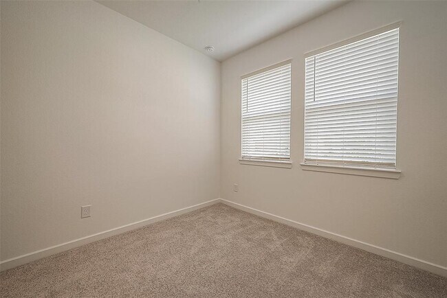 Building Photo - 21834 Sunshine Cove Ln