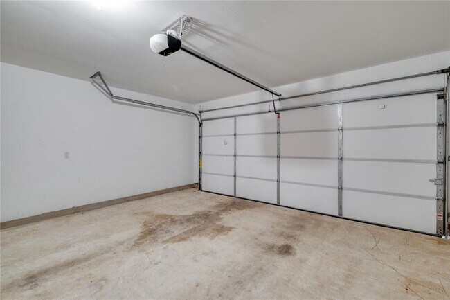 Building Photo - 3212 Ancira Pl