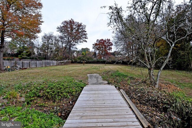 Building Photo - 7125 Harrison Ln