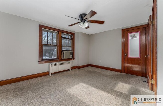 Building Photo - 39 S Lincoln Ave