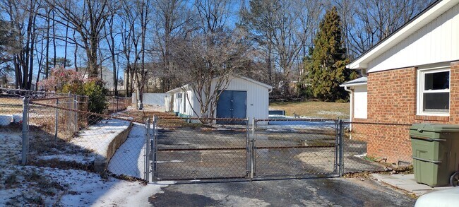 Building Photo - 148 Southland Ave