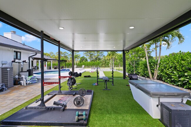 Building Photo - 14704 Black Bear Rd