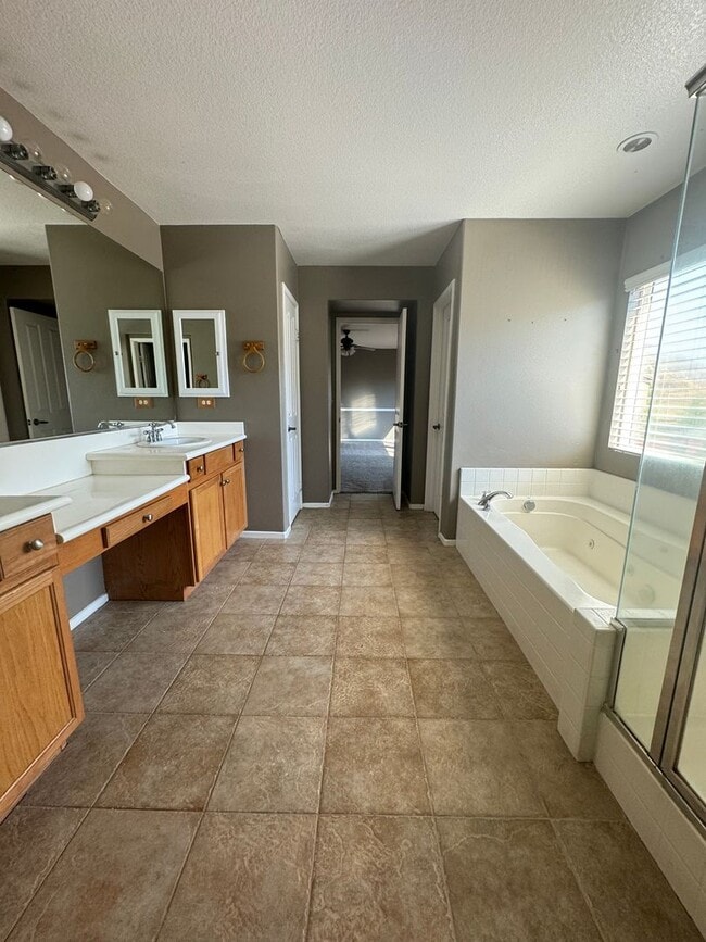 Building Photo - Beautiful Home in the Heart of Perris