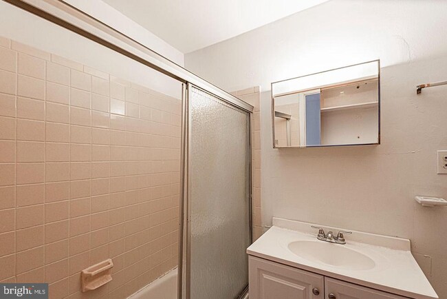 Building Photo - 4118 Baltimore Ave