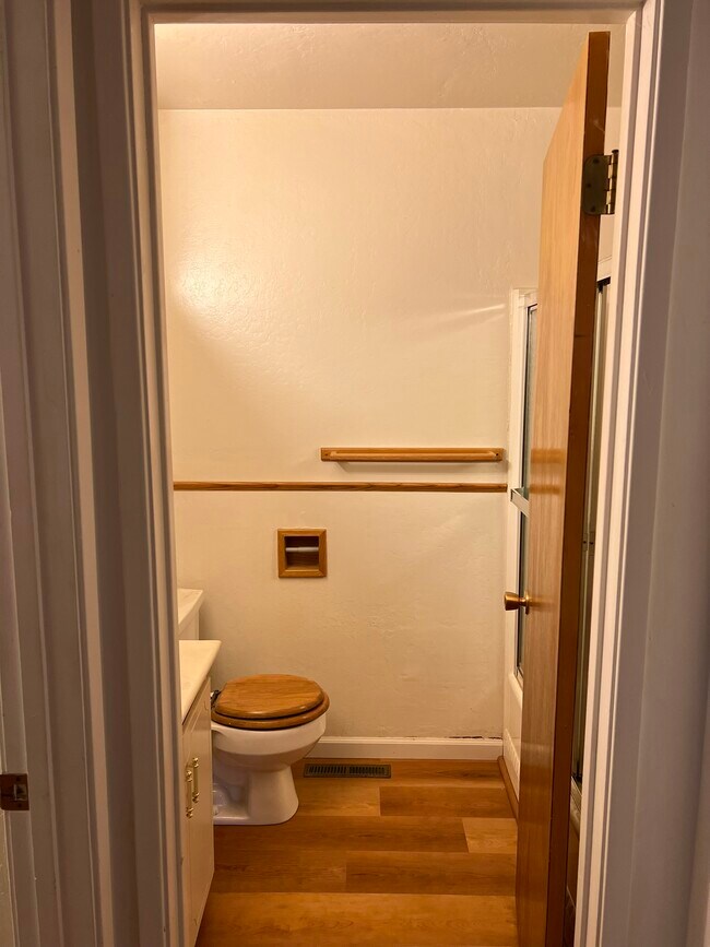 Building Photo - 1506 Murietta Dr