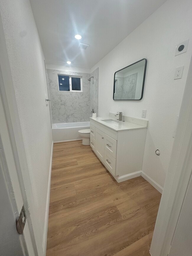 Building Photo - Phillips Lane