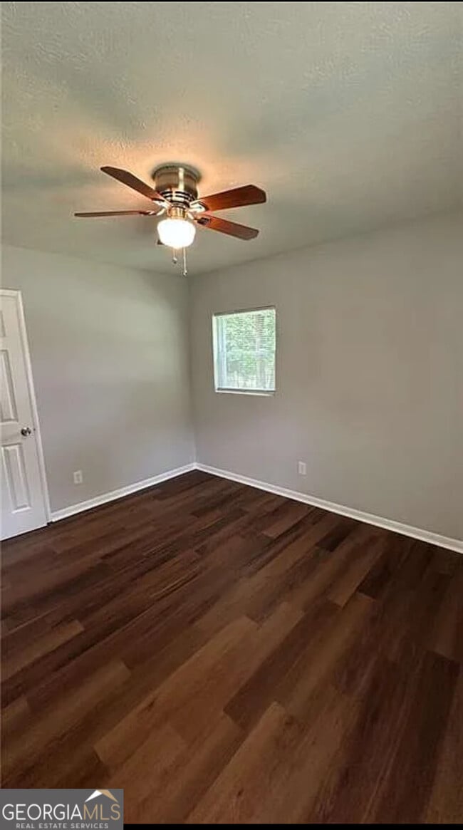 Building Photo - 38 Royce Dr