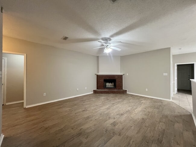 Building Photo - 6542 88th St