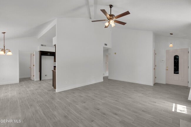 Building Photo - 6541 Dakota Ridge Dr