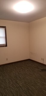 Building Photo - 609 N Dirks St