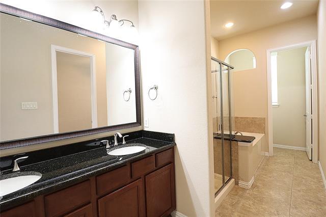 Building Photo - 2461 Embleton Dr
