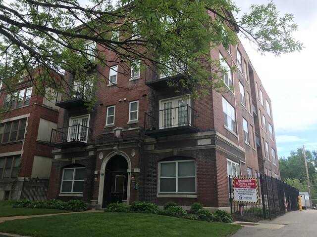 Building Photo - 5500 Pershing Ave