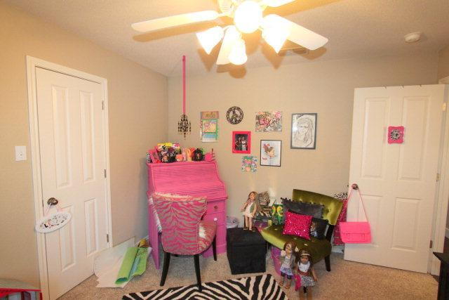 Building Photo - Beautiful, 3/3/2 in Cooper School District