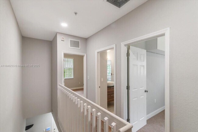 Building Photo - 1235 NW 9th Ave