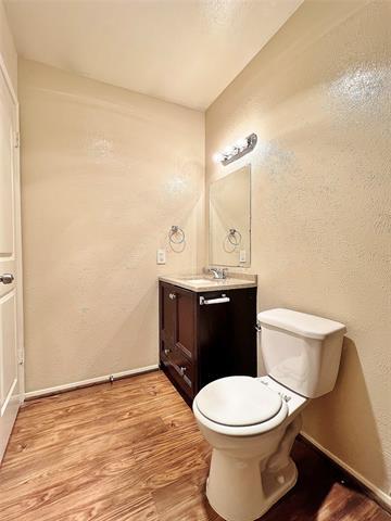 Building Photo - 7132 Nutmeg Ln