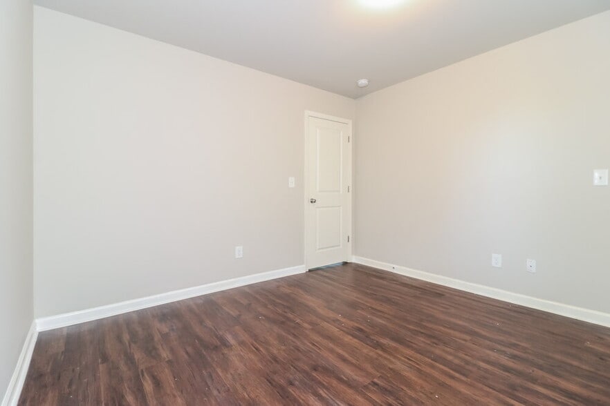 Building Photo - 63 Fern Walk