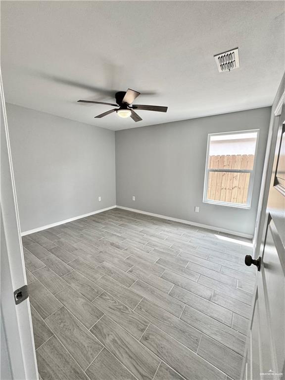 Building Photo - 15 Acacia St