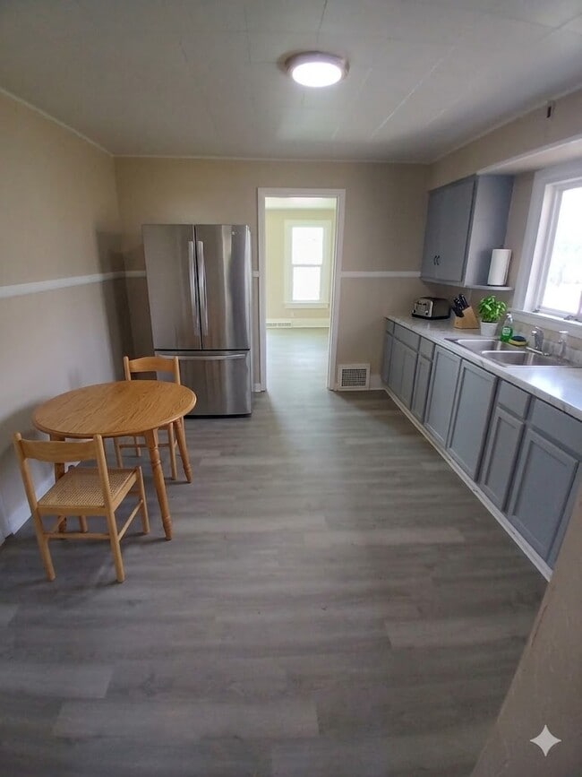 Building Photo - 3002 Grant Park Blvd