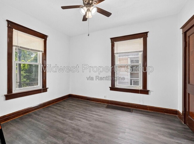 Building Photo - 1208 Verl Pl