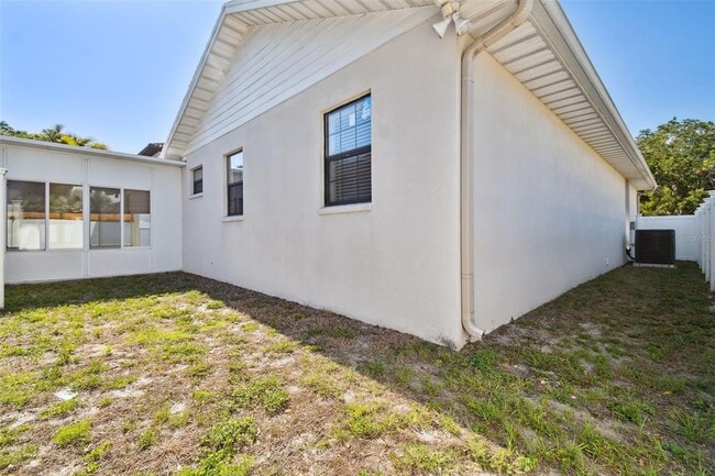 Building Photo - 4002 W Mullen Ave