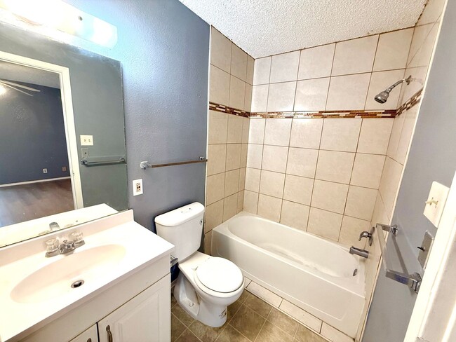 Building Photo - 5310 Gawain Dr
