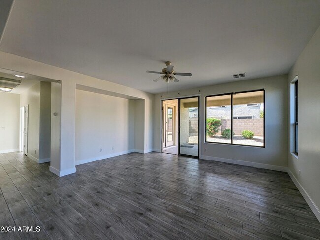 Building Photo - 15432 W Tasha Cir