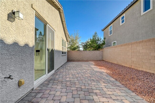 Building Photo - 4275 Tarim St