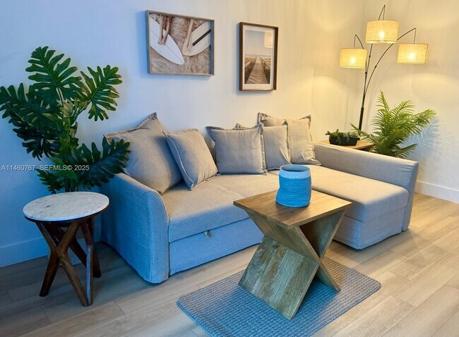 Building Photo - 2301 Collins Ave