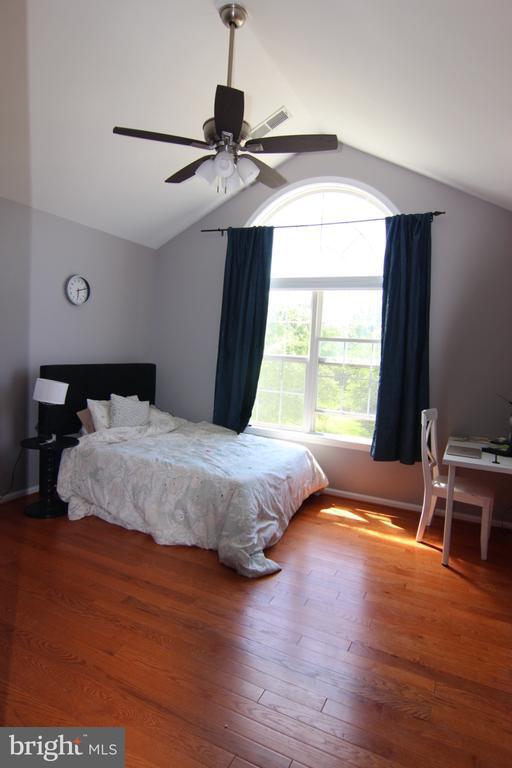 Building Photo - 25783 Fenian Ct