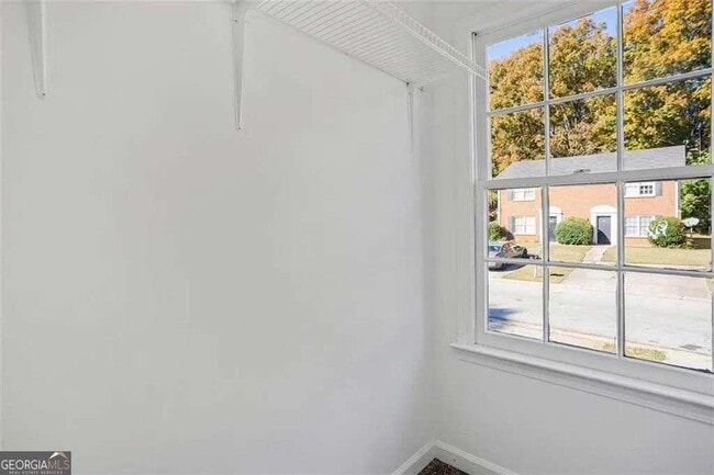 Building Photo - 5232 Ridge Forest Dr